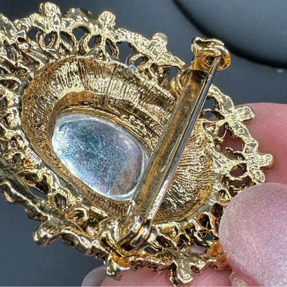 Ornate Blue Sapphire Colored Brooch with Bale - Picture 6 of 13